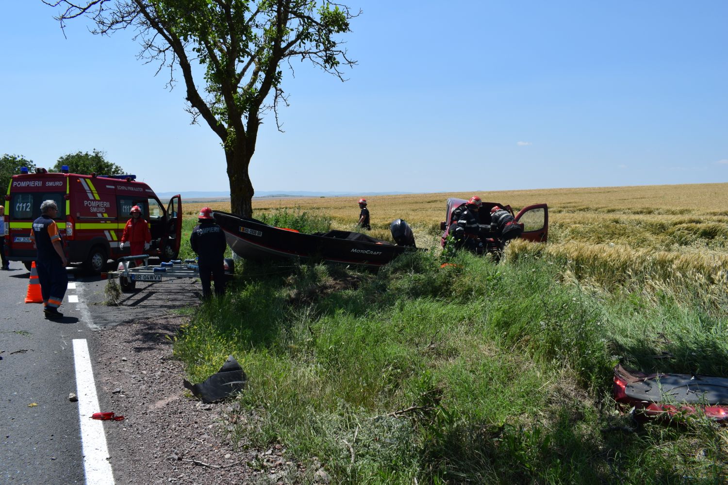FOTO: Doi copii și trei adulți, răniți în urma unui accident produs în TULCEA
