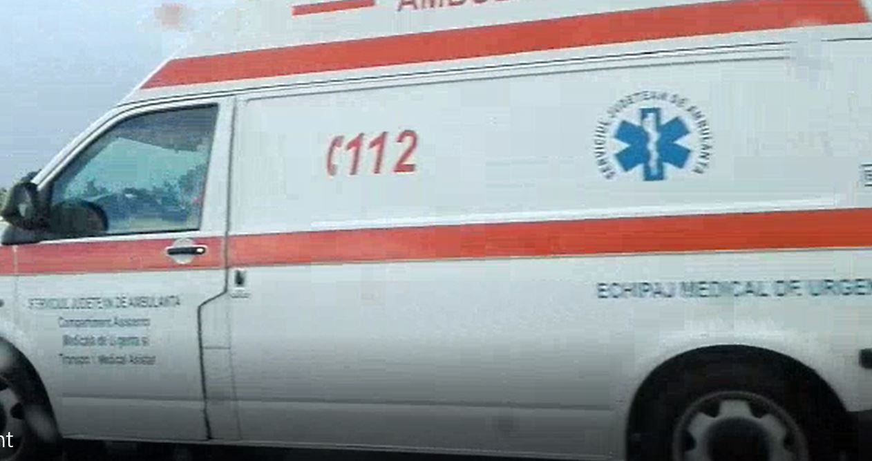 TULCEA: Minoră accidentată în urma unei traversări imprudente