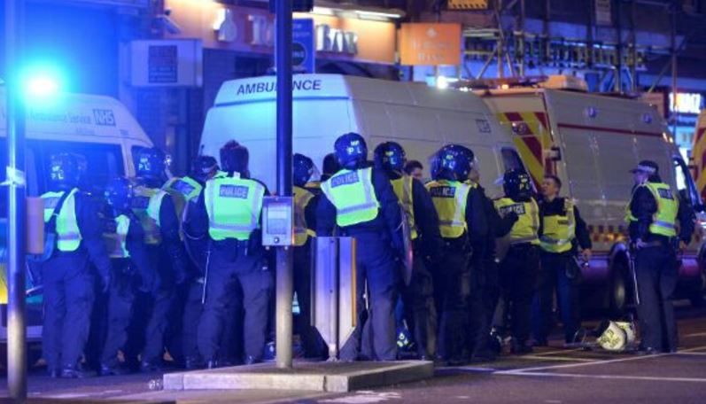 Bilanțul morților din atentatul de la LONDRA crește. Autorii atacului au fost uciși de poliție