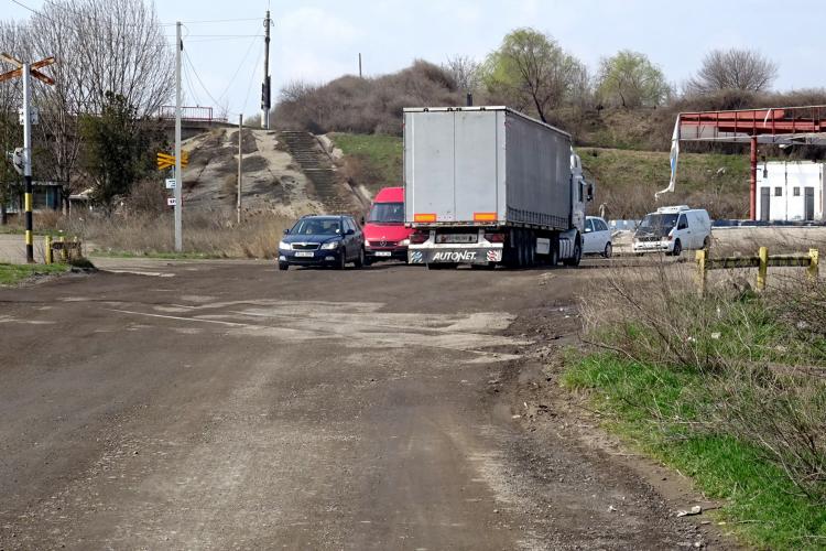 Bac SMÂRDAN: Doi minori din TULCEA, suspectați că au furat mașina unui BRĂILEAN