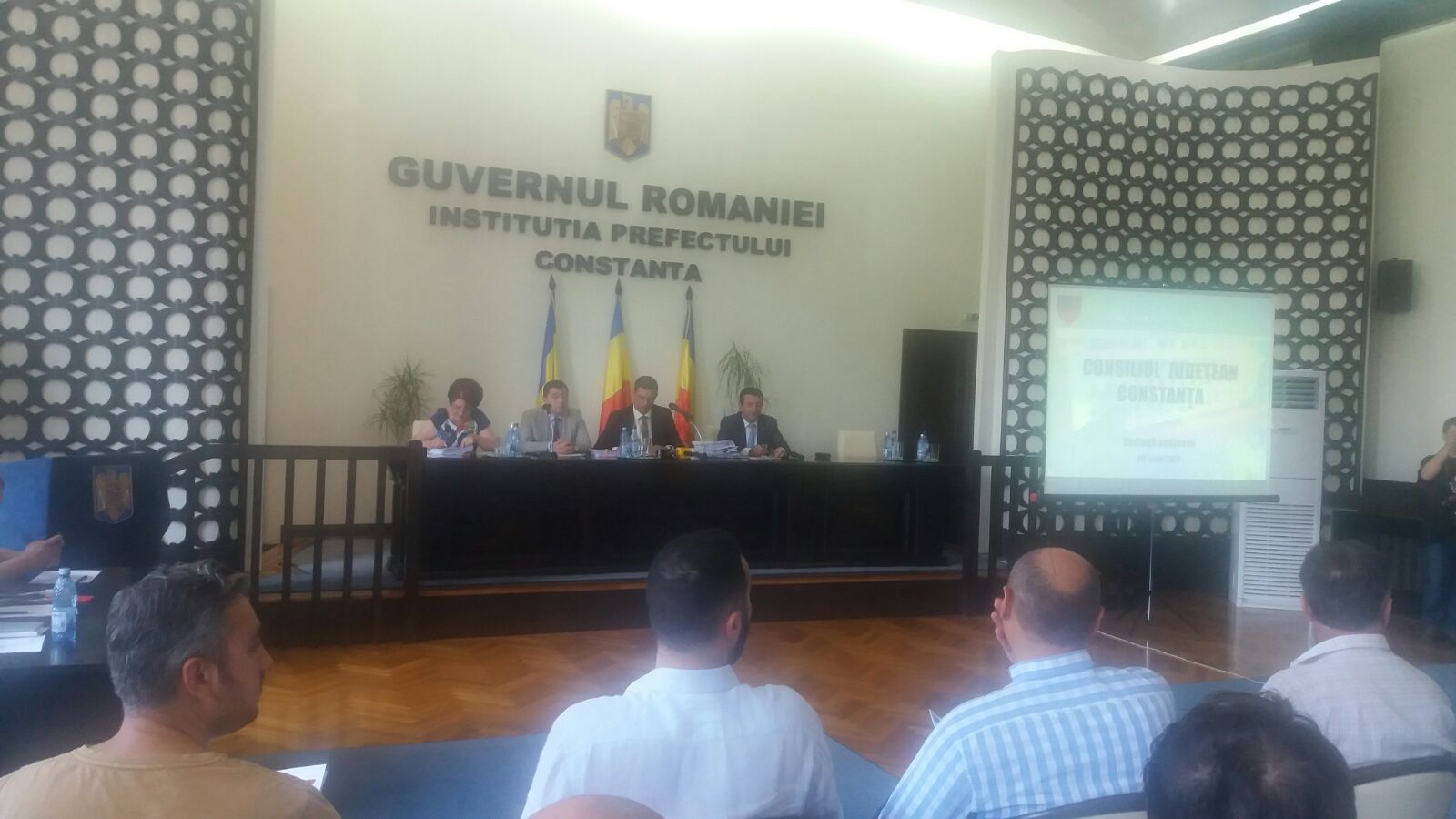 Aleșii județeni, în polemică pe tema transportului de persoane pe ruta CONSTANȚA-NĂVODARI