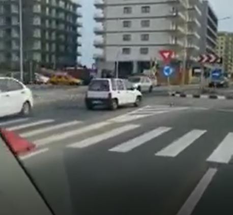 VIDEO/Șoseaua MAMAIA-NĂVODARI: Un șofer teribilist conduce pe CONTRASENS!
