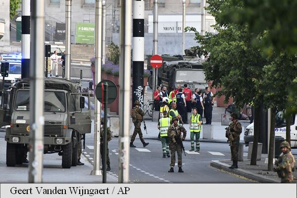 UPDATE/EXPLOZIE LA BRUXELLES. Gara centrală a fost EVACUATĂ. IMAGINI LIVE
