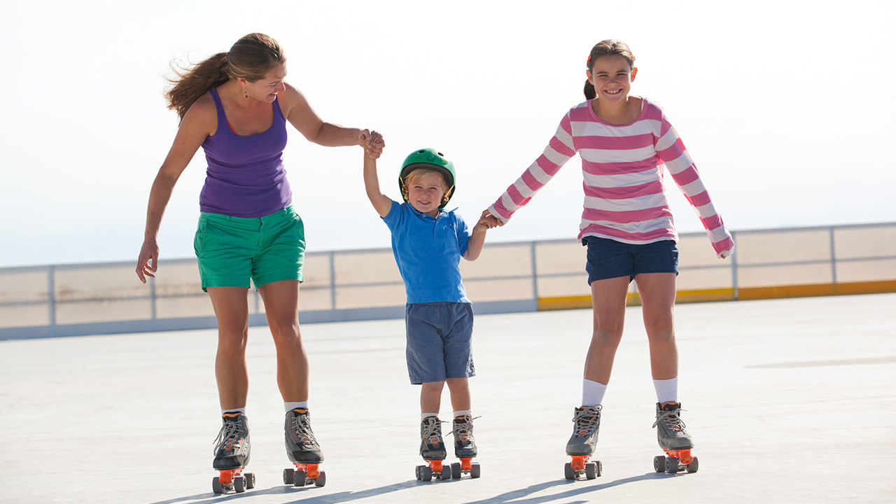 Patinoar în toiul verii pentru TULCENI