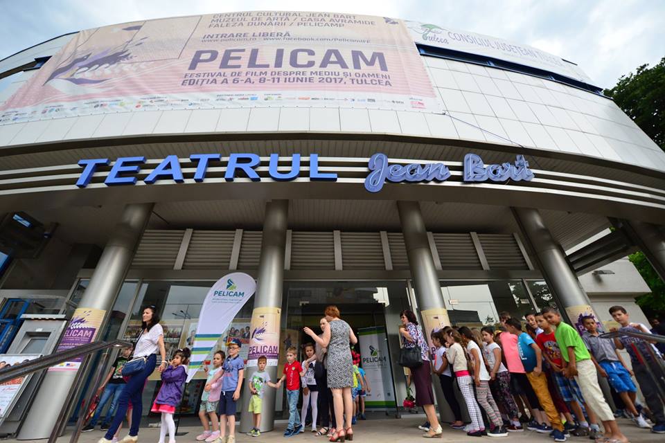 TULCEA: Câştigătorii Festivalului PELICAM vor fi premiaţi duminică la Teatrul „Jean Bart”