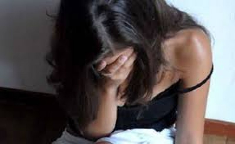 CONSTANȚA: Individ reținut pentru că ar fi șantajat sexual o tânără