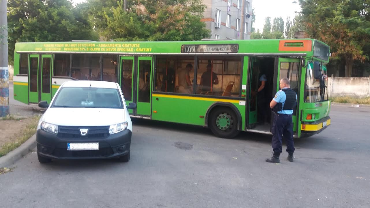RATC analizează cazul șoferului prins în timp ce scotea motorină din rezervor