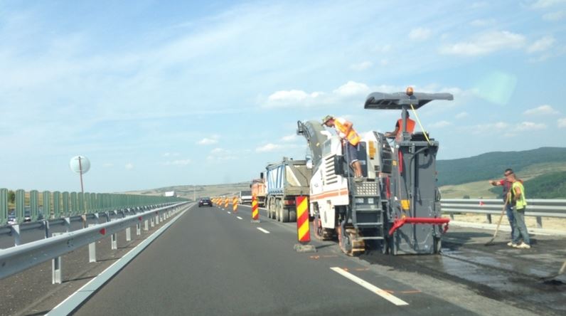 Atenție, șoferi! Se execută lucrări pe autostrăzile A1 și A2