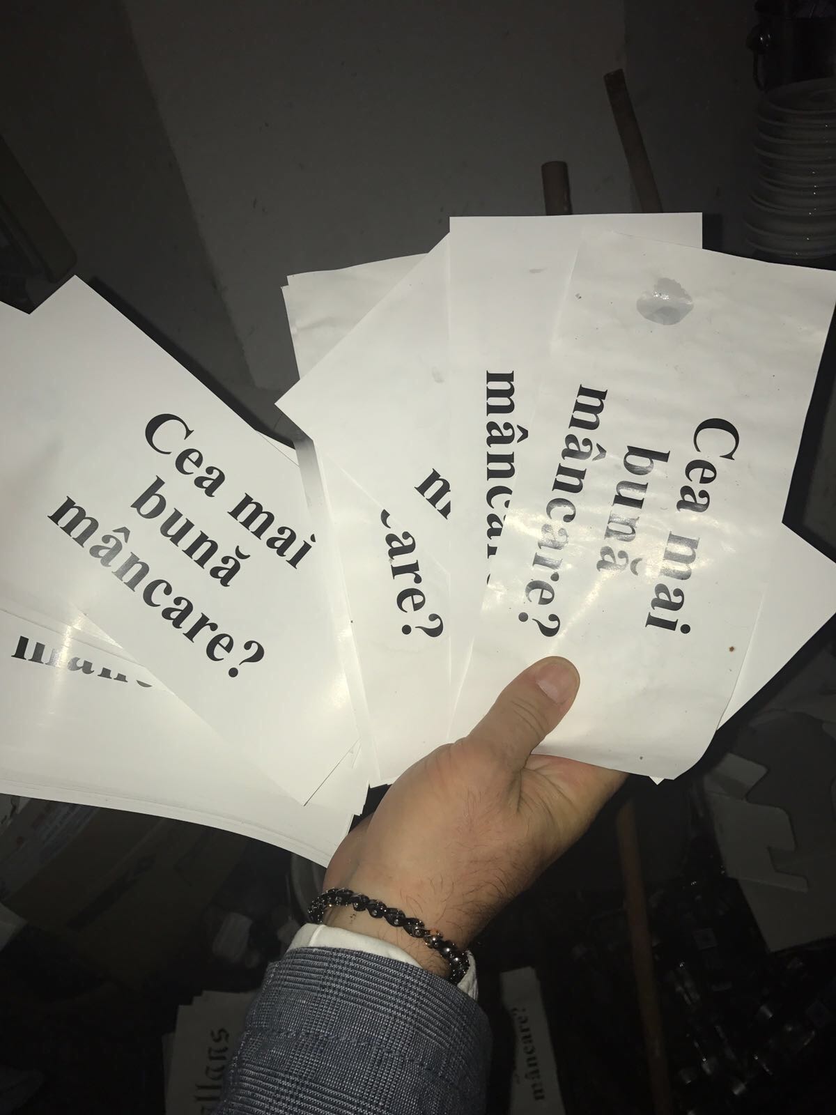 FOTO și Video HALUCINANTE: Rață cu pene găsită în congelatorul bucătăriei unei terase din MAMAIA!