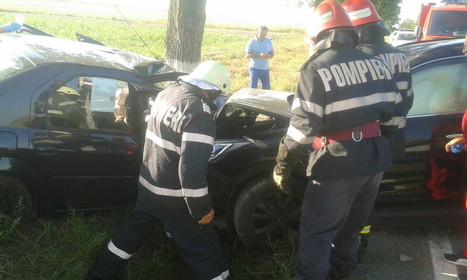 FOTO: Accident GRAV cu persoană încarcerată în județul TULCEA