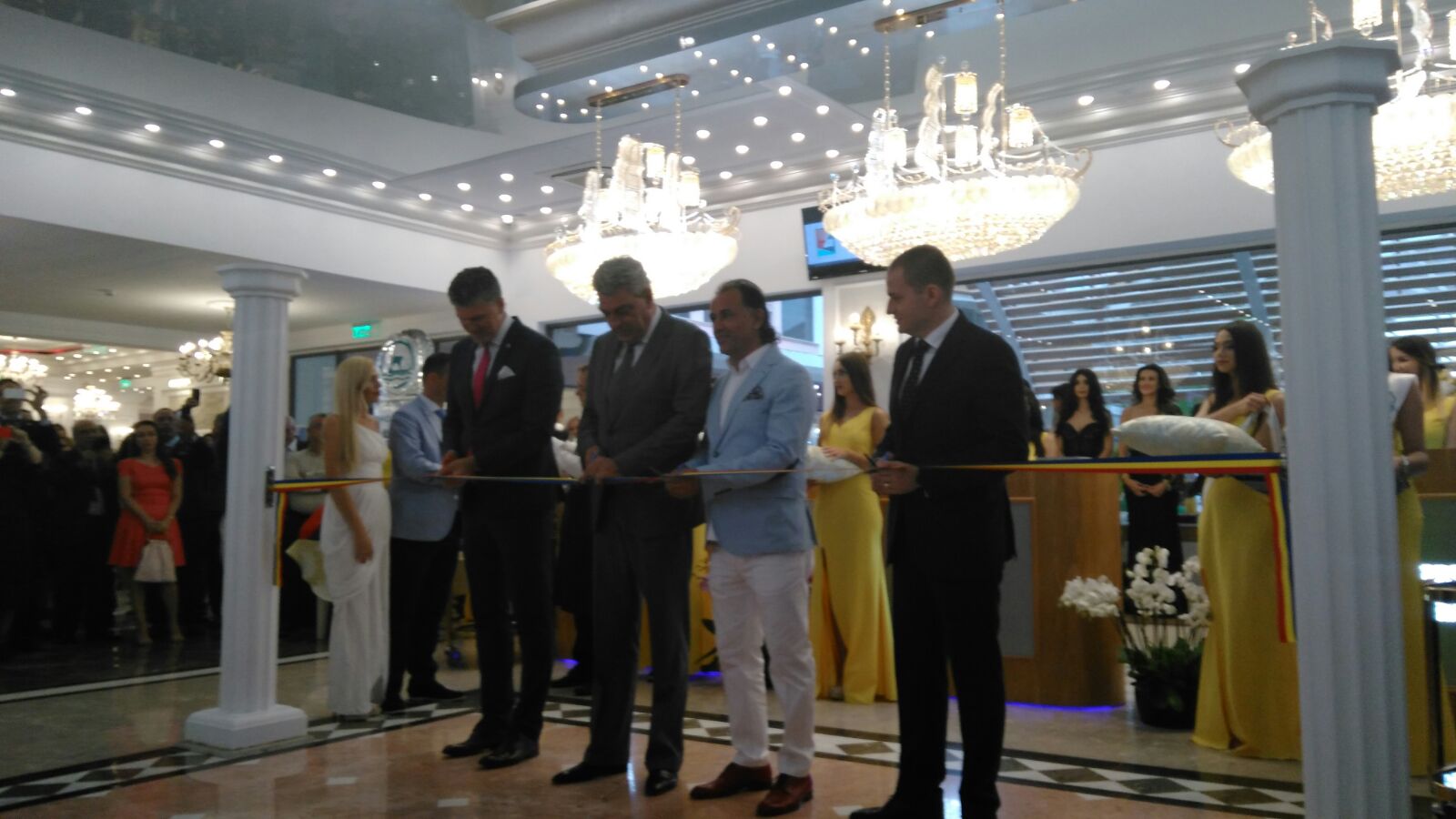 Premierul României și Ministrul Turismului, prezenți la inaugurarea unui hotel de lux din MAMAIA