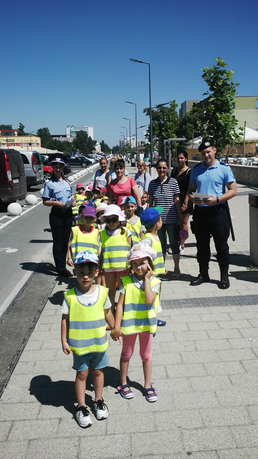 Polițiștii și jandarmii continuă acțiunile preventive în MAMAIA