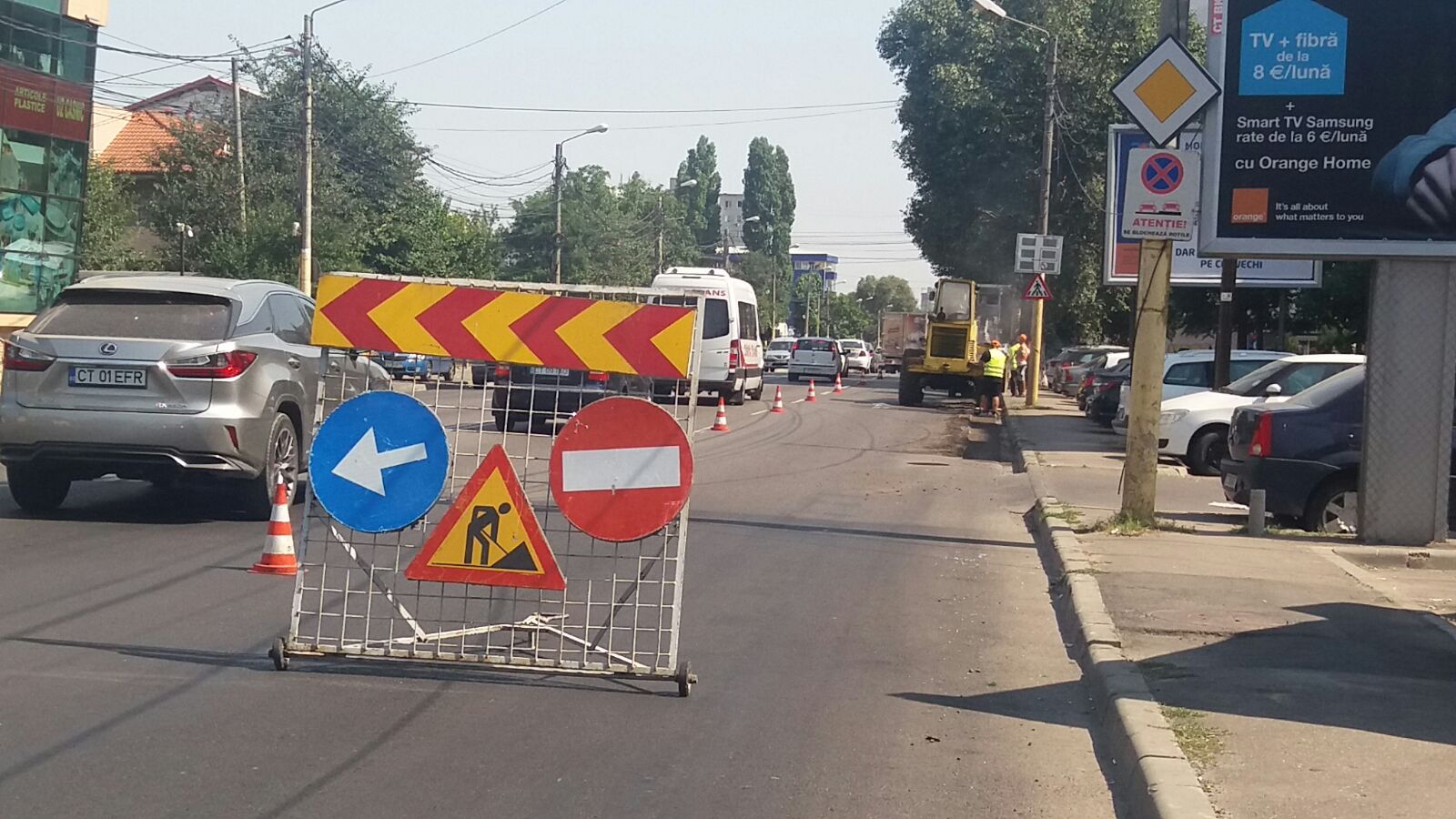 FOTO/ VIDEO/ CONSTANȚA: Se asfaltează în cartierul Km 5