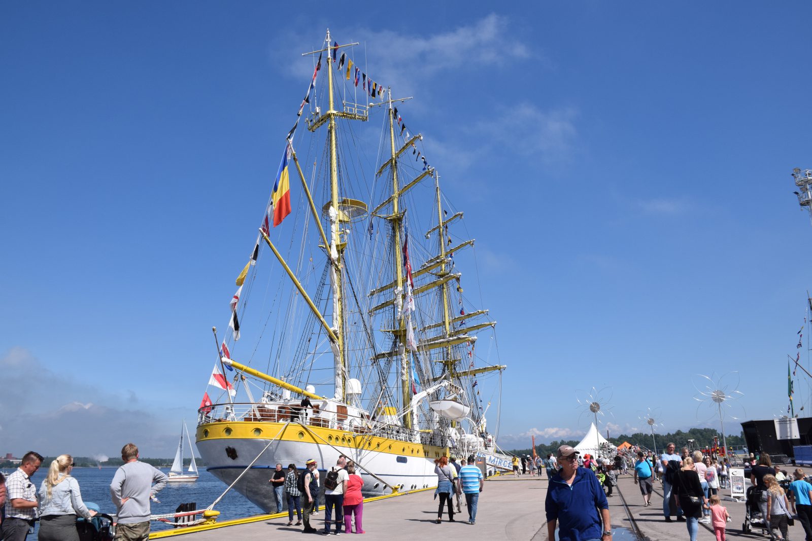 FOTO-CORESPONDENȚĂ/ „Căldura” finlandeză: Voiajul anual de instrucție al navei Școală MIRCEA