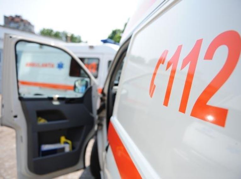 TULCEA: Trei persoane au fost rănite în urma unui accident produs în localitatea Mihail Kogălniceanu