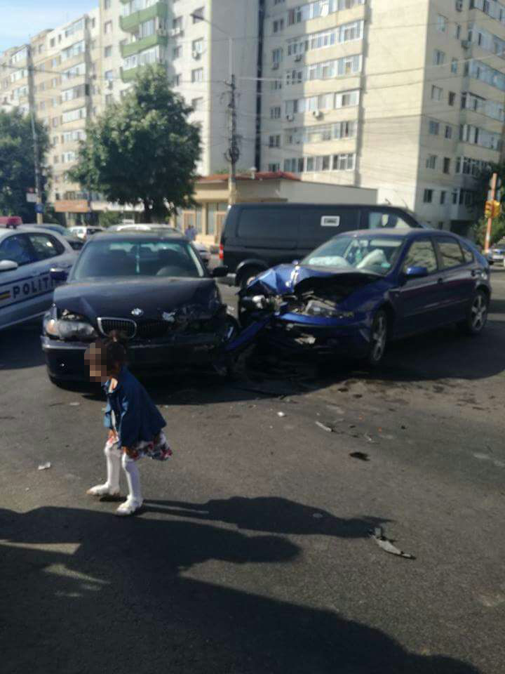CONSTANȚA – Accident rutier la Boema. Două mașini făcute zob
