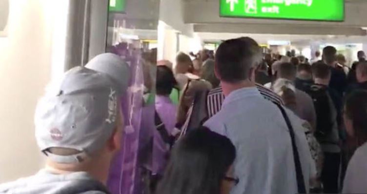 Marea Britanie: Un terminal al unui aeroport din LONDRA a fost evacuat