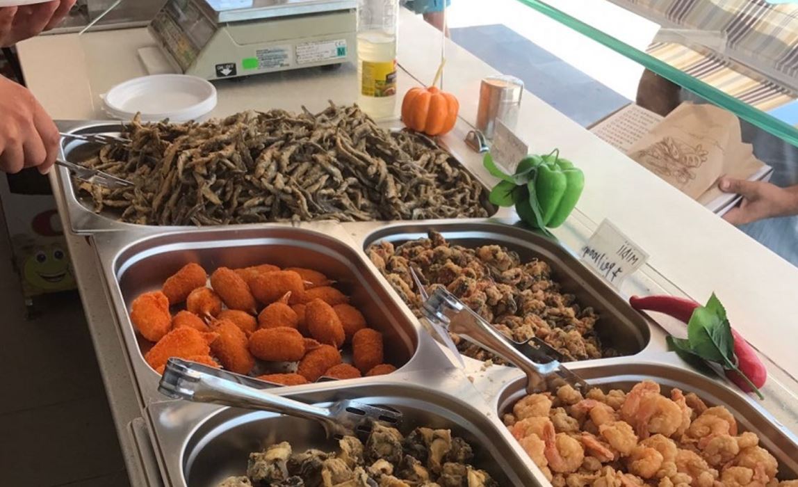 Mai multe unități de alimentație publică de pe LITORAL, sancționate de inspectorii ANSVSA