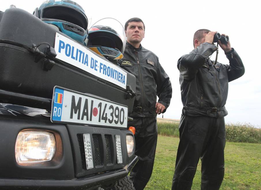Județul CONSTANȚA: Cinci bărbați cercetați pentru contrabandă cu motorină furată de pe o navă