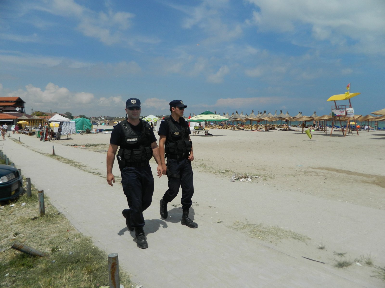 MAMAIA – Atenție mare la hoții care mișună pe plajă