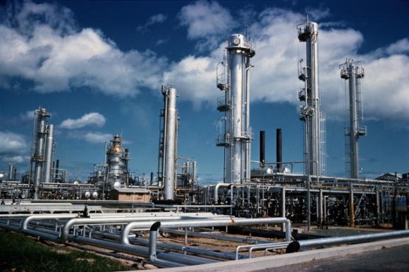 Tranzacția dintre KMG și China Energy Company Limited, aprobată de autoritățile române