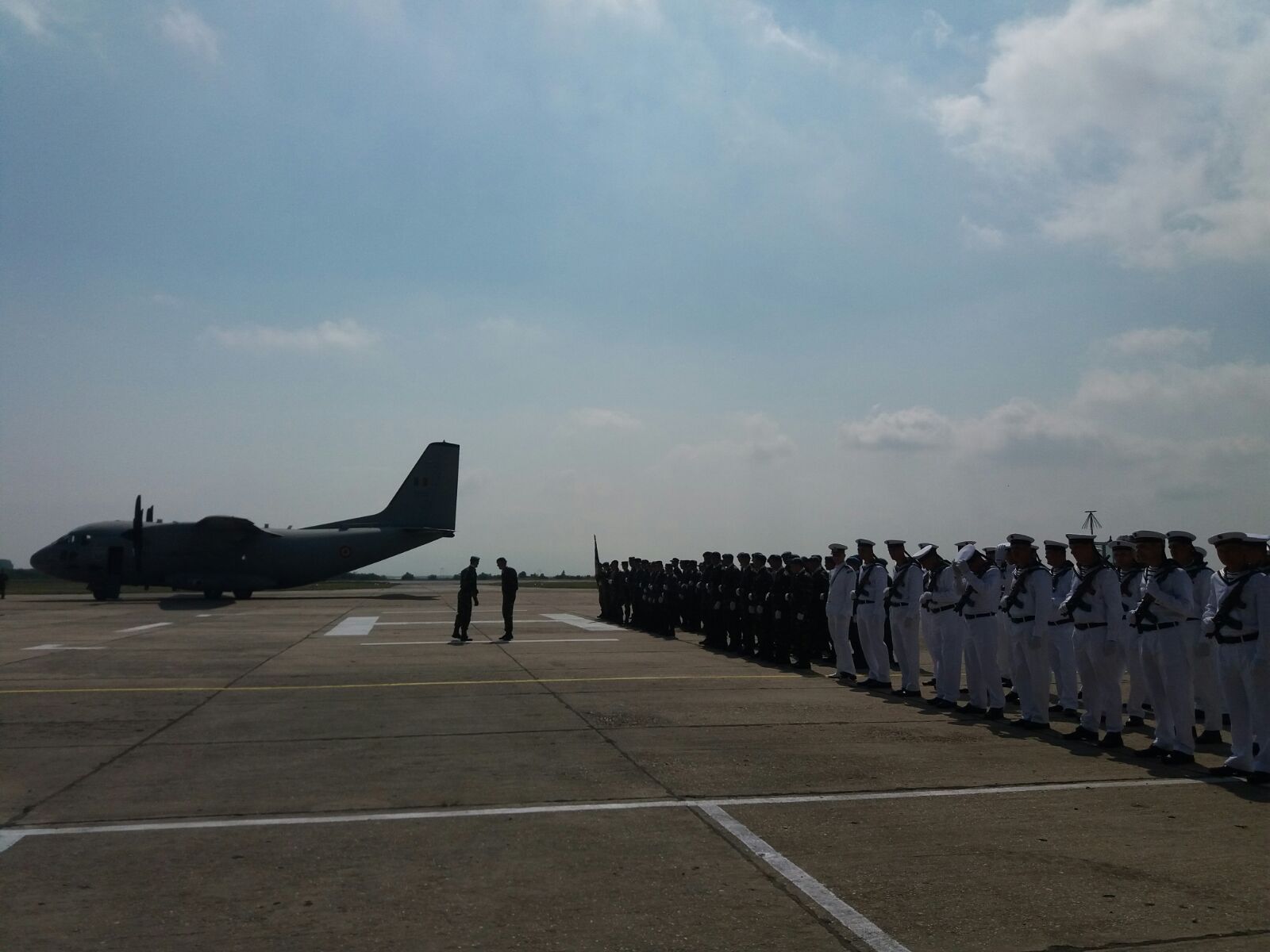 FOTO/VIDEO: Președintele Klaus IOHANNIS, în vizită la Baza militară de la Mihail KOGĂLNICEANU