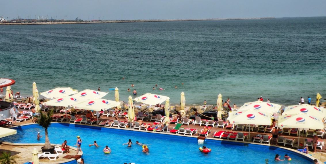 LITORAL: Apa mării şi cea din piscine este în conformitate cu valorile stabilite la nivel european