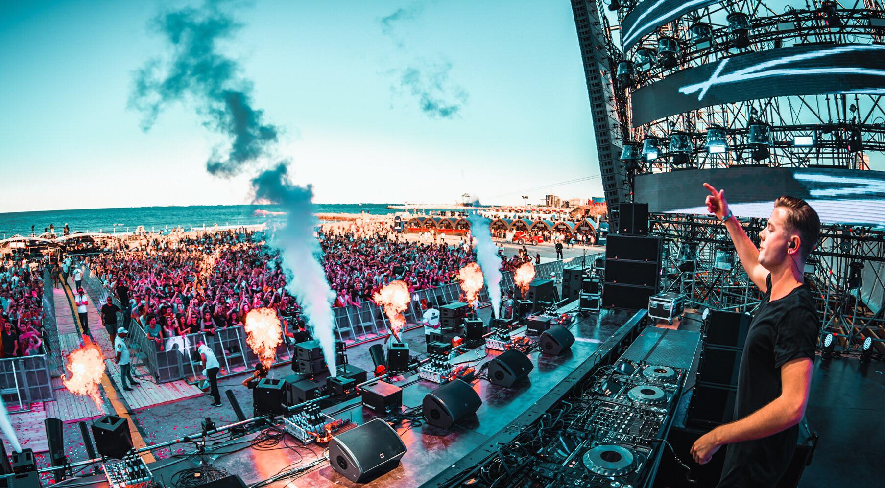 NEVERSEA | DJ Sam Feldt, impresionat de atmosfera de la Constanța. „Iubesc să cânt pe plajă“