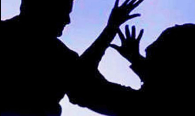 Tânără din Constanța, tâlhărită în casă de un bărbat din CUMPĂNA