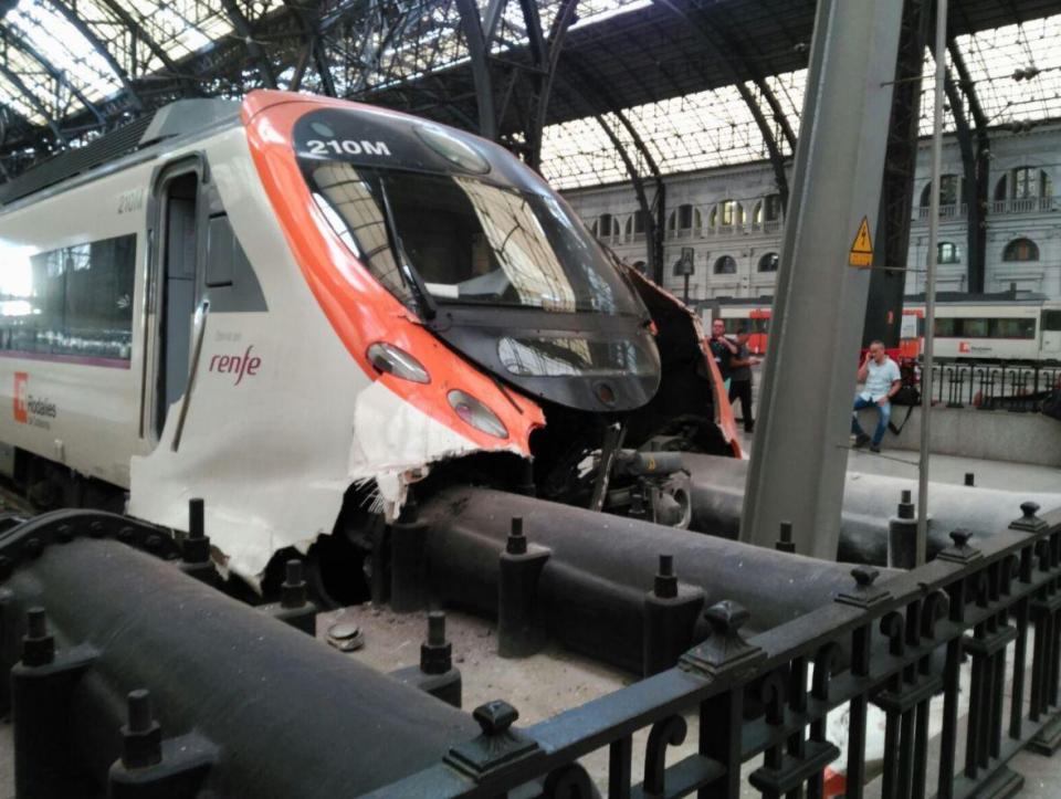 SPANIA/FOTO: Zeci de răniți într-un accident de tren
