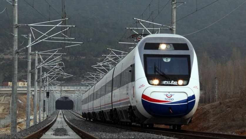 CFR: Întârzieri în circulația trenurilor internaționale România – Ungaria – Austria și retur
