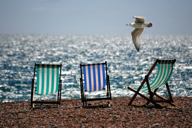 Românii s-ar putea bucura vara aceasta de o nouă minivacanţă prin decizia Guvernului