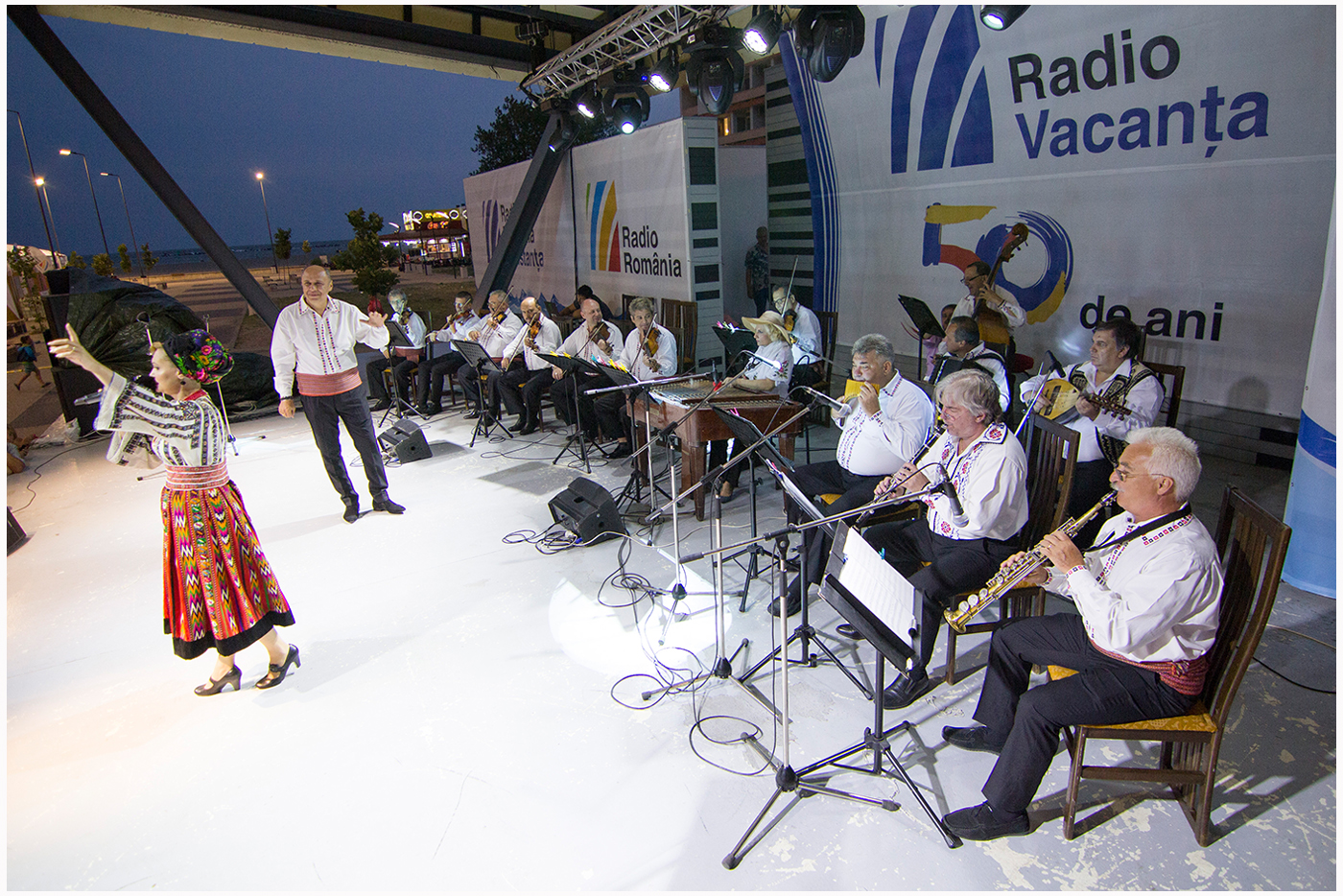 MAMAIA/FOTO: Orchestra de Muzică Populară Radio și îndrăgiți interpreți de folclor
