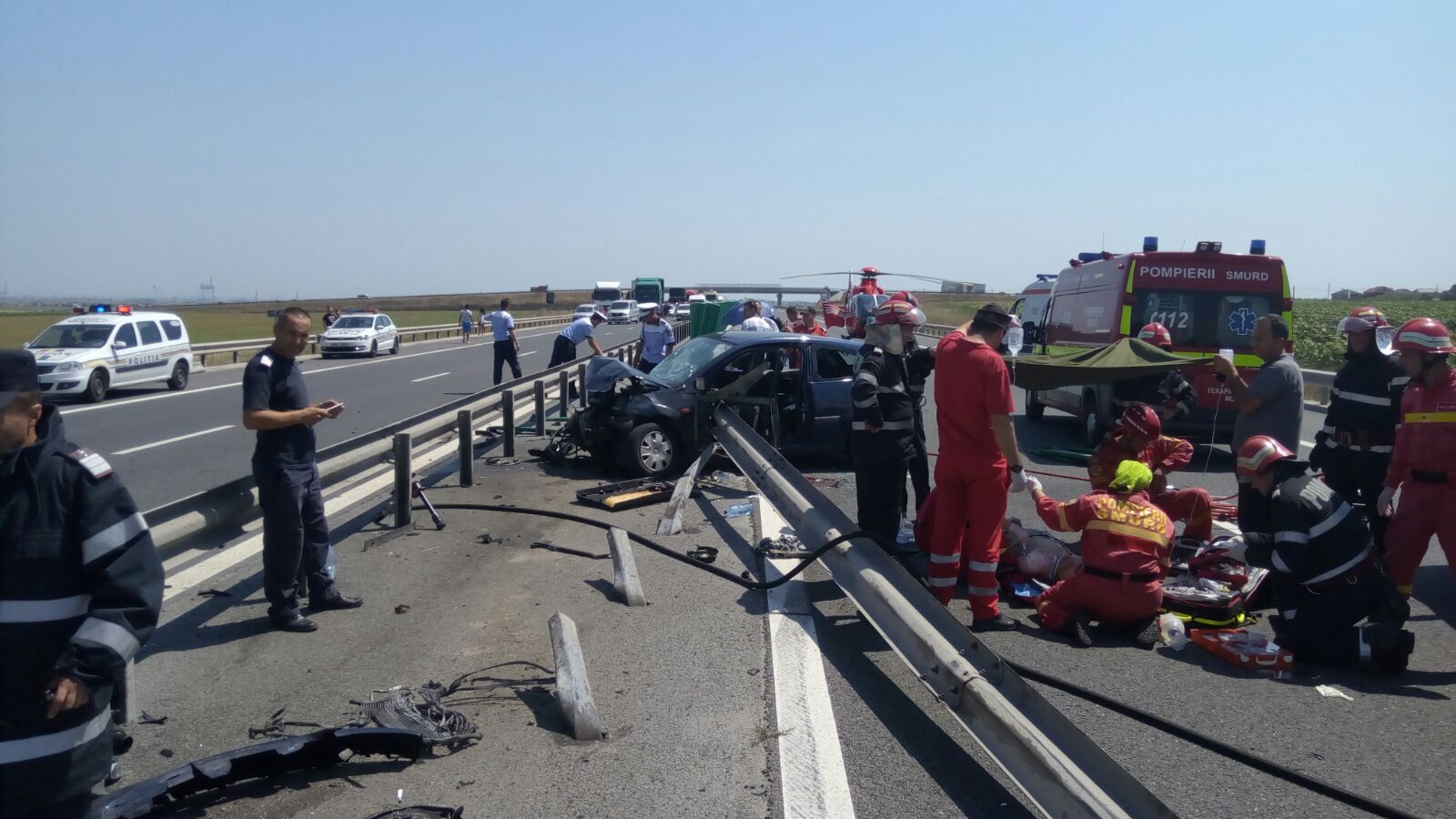 UPDATE! CUMPĂNA – Accident rutier GRAV la intersecția autostrăzilor A2 și A4. Doi soți s-au ales cu picioarele amputate
