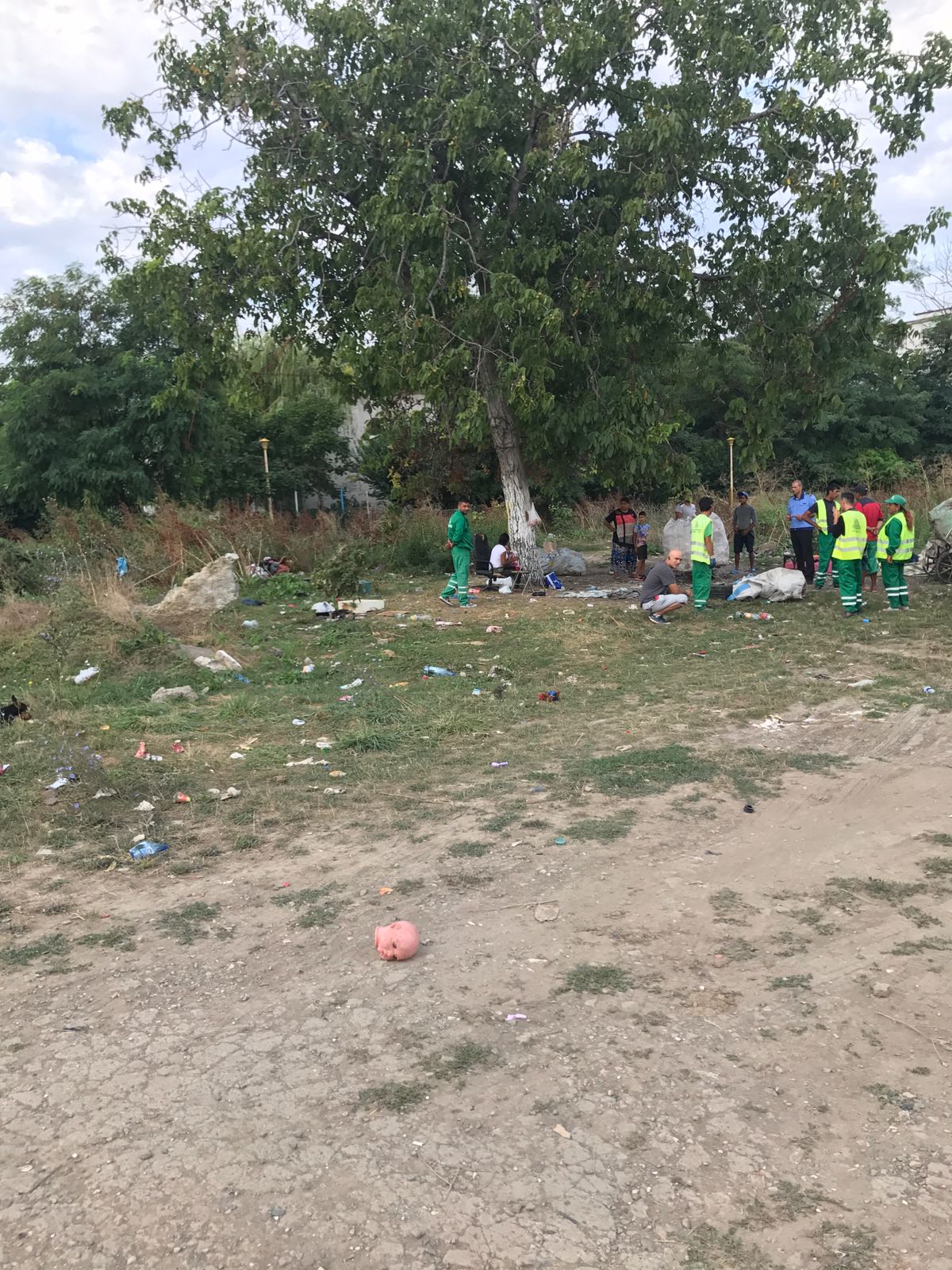 CONSTANȚA – Tabere de romi, evacuate cu ajutorul Poliției Locale și Jandarmeriei