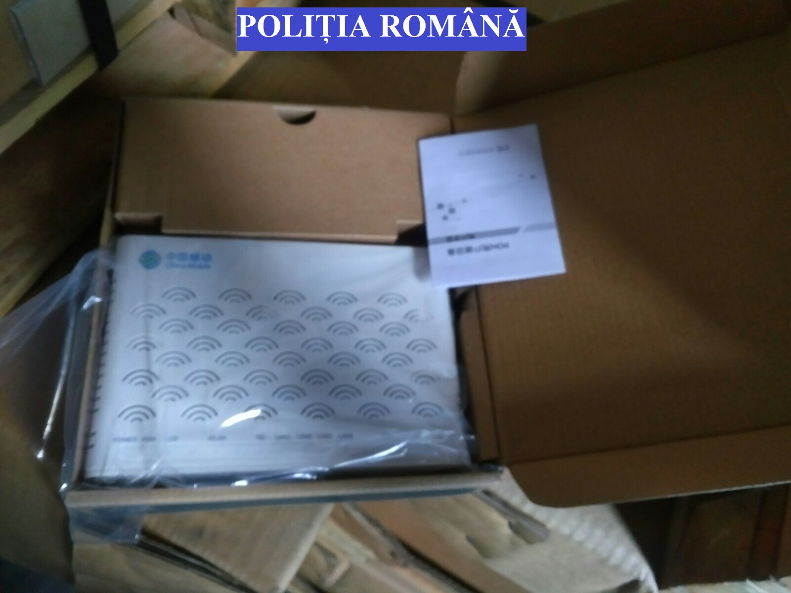 Sute de routere wireless chinezești, confiscate de polițiștii constănțeni