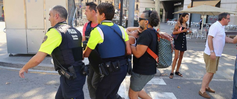 Un al doilea ROMÂN se află printre victimele atacului din Barcelona. Celula de criză a Ministerului Afacerilor Externe