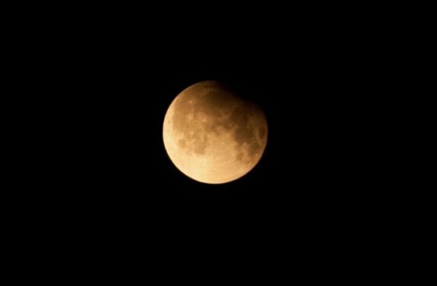 Care este locul ideal pentru a vedea eclipsa de Lună din această seară