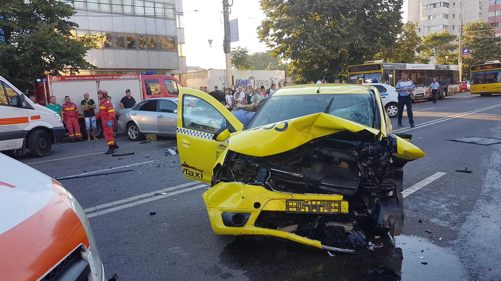 CONSTANȚA: Accident rutier cu persoane ÎNCARCERATE