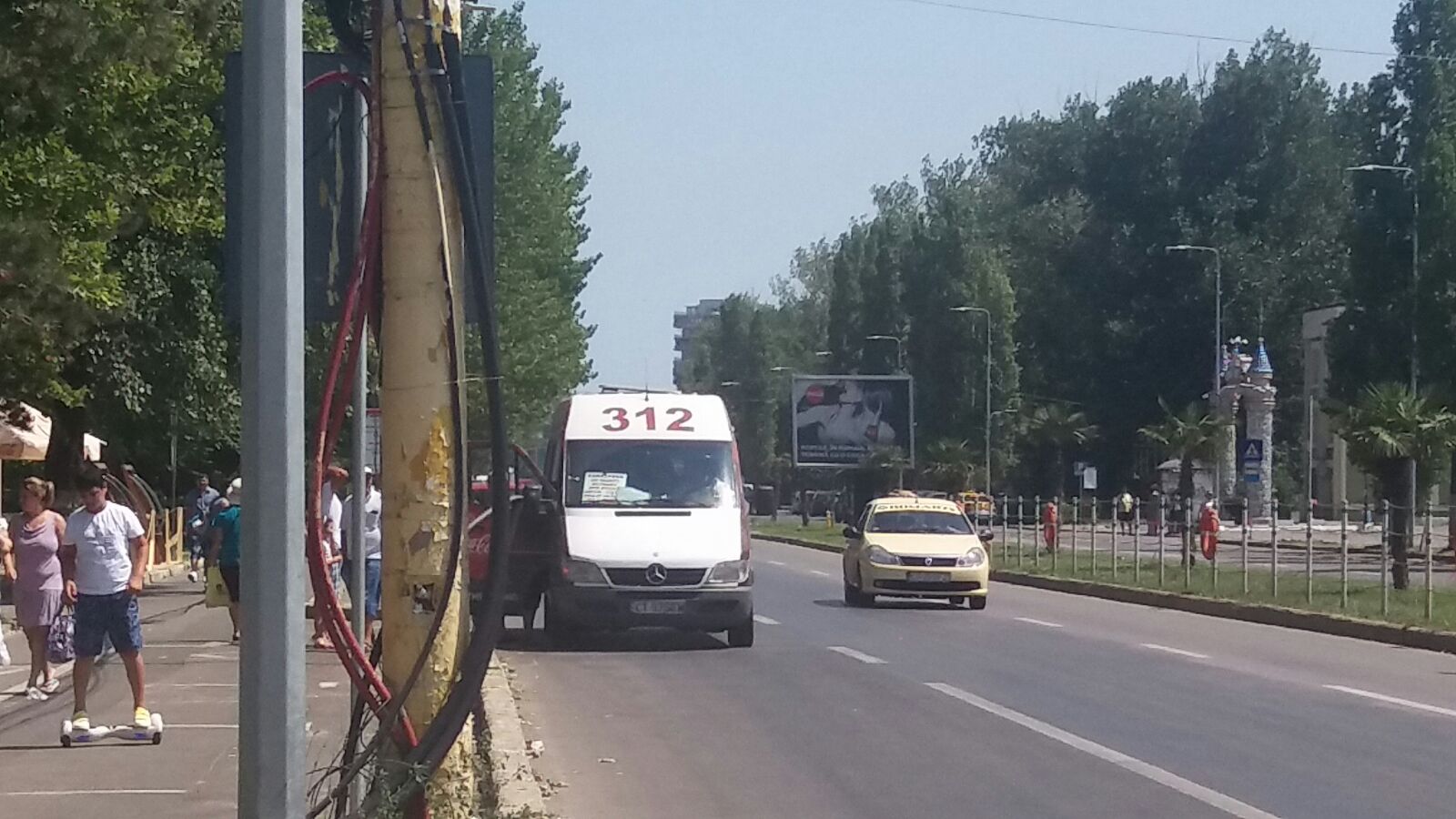 Constănţenii sunt nevoiți să aștepte şi 40 de minute un microbuz