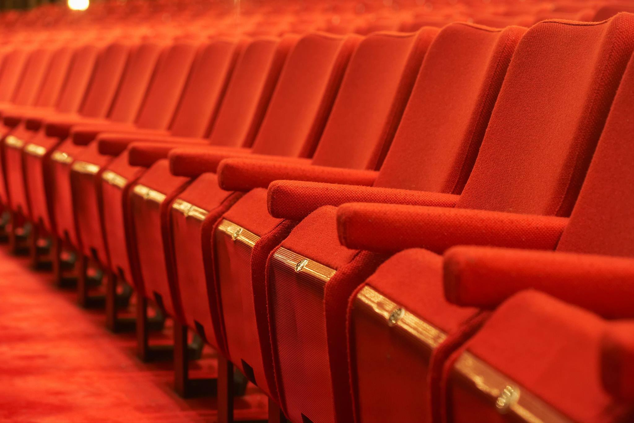 AUDIO: Trupa Amphitheatre a Liceului Teoretic Ovidius prezintă la Iași un spectacol de teatru integral în limba franceză