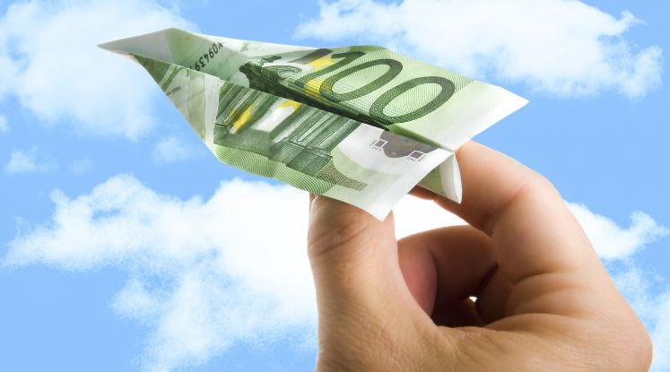 Vești bune pentru TURIȘTI! Vor primi BANII înapoi dacă agenția are probleme financiare