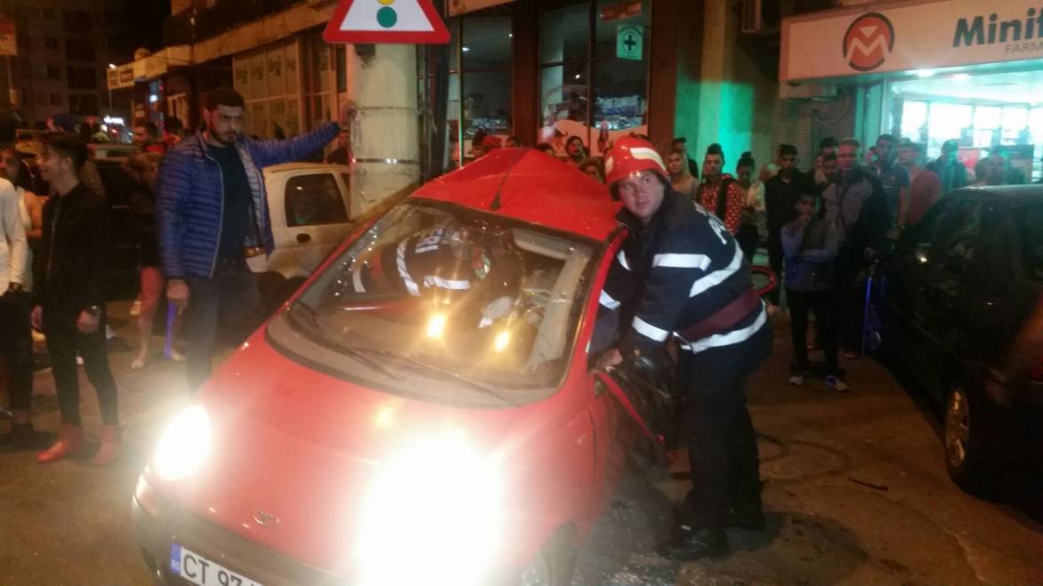CONSTANȚA/FOTO: Accident rutier grav cu victime încarcerate