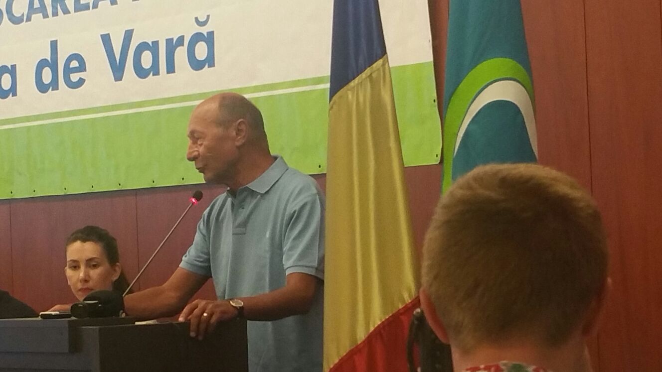 NEPTUN – Traian Băsescu: „România îndeplinește de trei ani condițiile pentru prima etapă de aderare la Zona Euro“