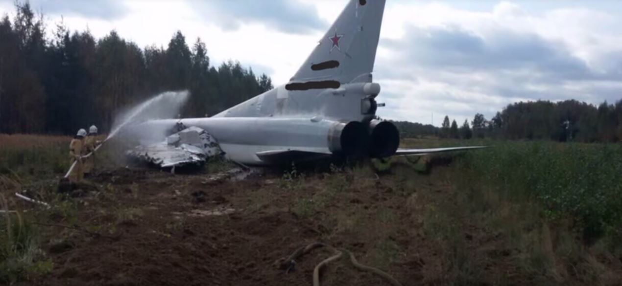 RUSIA/VIDEO: Avion militar prăbușit la exercițiul Zapad 2017
