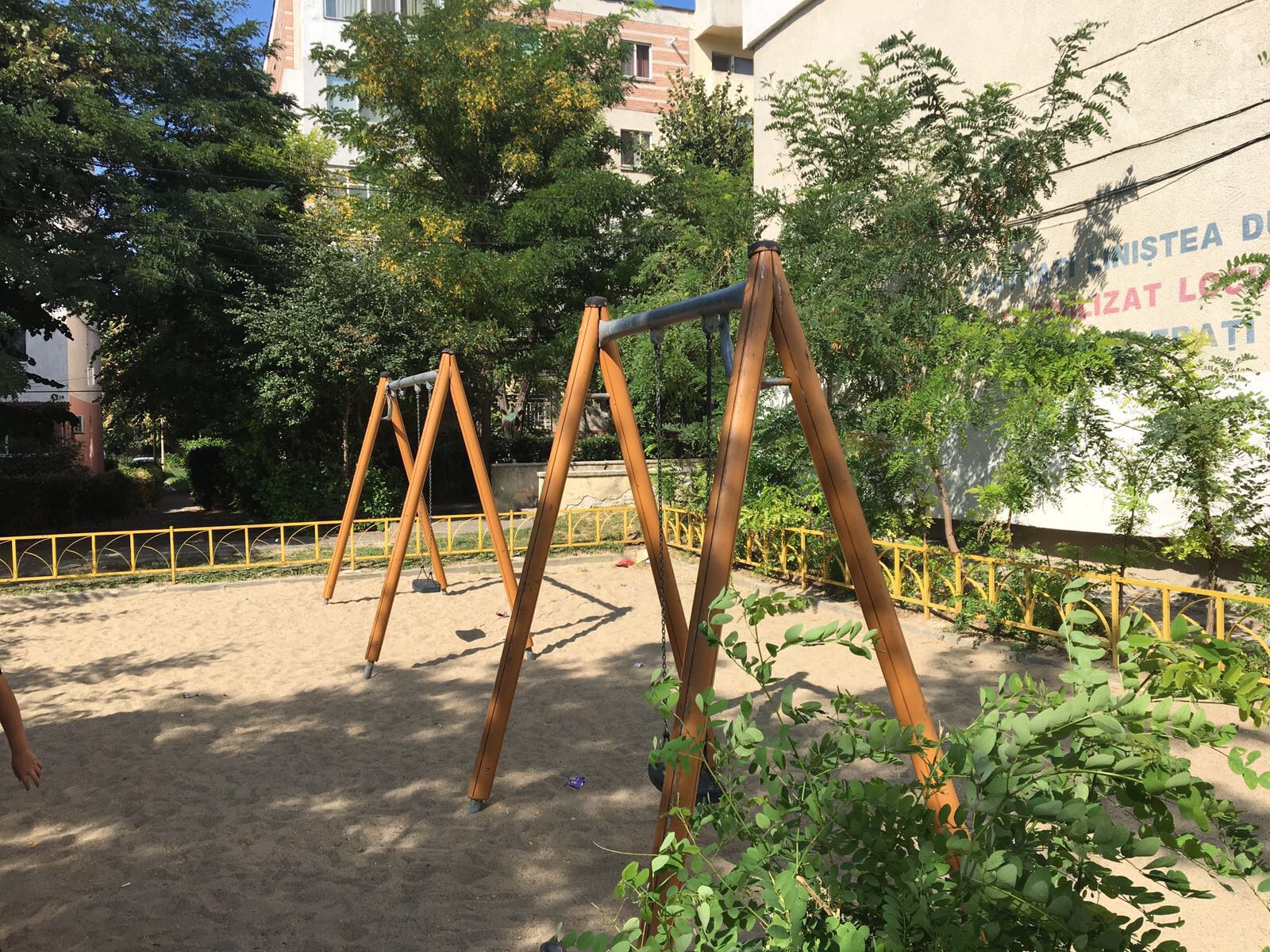 CONSTANȚA/FOTO: Locurile de joacă au intrat în atenția Protecției Consumatorilor. Primăria chemată să dea explicații