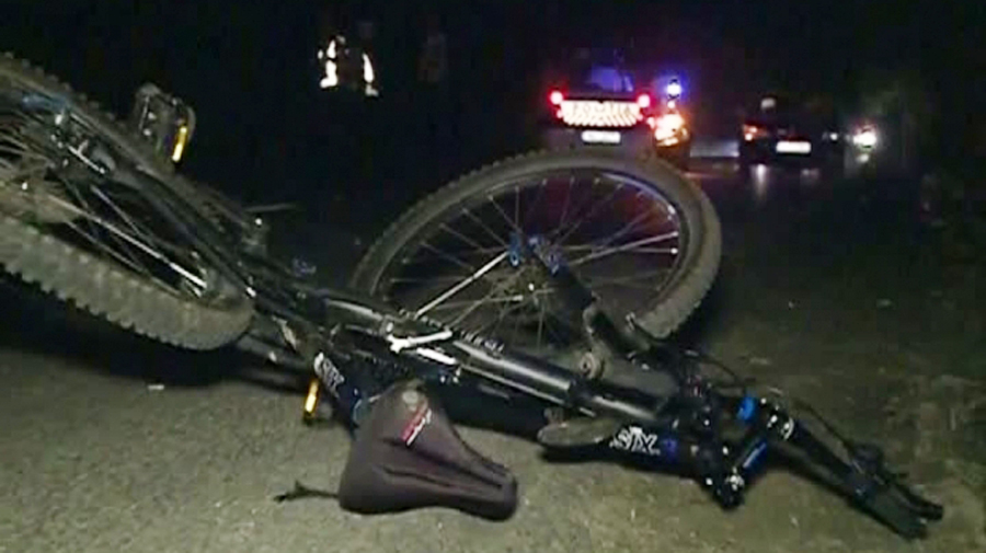 TULCEA – Biciclist luat cu ambulanța, în apropiere de Murighiol