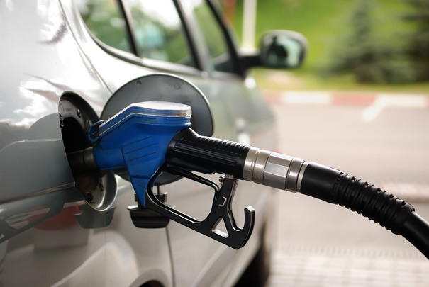 Decizie importantă luată în Parlament privind majorarea accizei la carburanţi