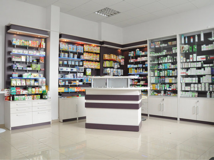 Peste jumătate din farmaciile din România, la un pas de a pune lacătul pe ușă