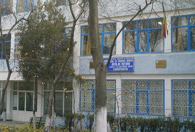 CONSTANȚA: Lucrările de reabilitare de la Liceul cu Program Sportiv, abandonate de constructor. Primarul Decebal Făgădău explică de ce